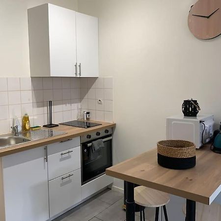 Jolie Studio En Centre Ville Chateauroux Luaran gambar