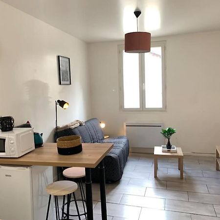 Jolie Studio En Centre Ville Chateauroux Luaran gambar